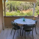 Oasi Nel Verde Con Discesa Al Mare E Con Piscina Appartamento