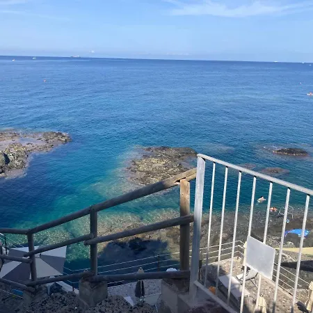 Oasi Verde Con Terrazza Sul Mare E Con Piscina Apartment *
