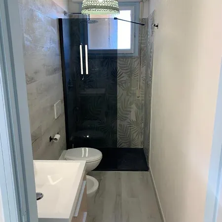 Oasi Verde Con Terrazza Sul Mare E Con Piscina